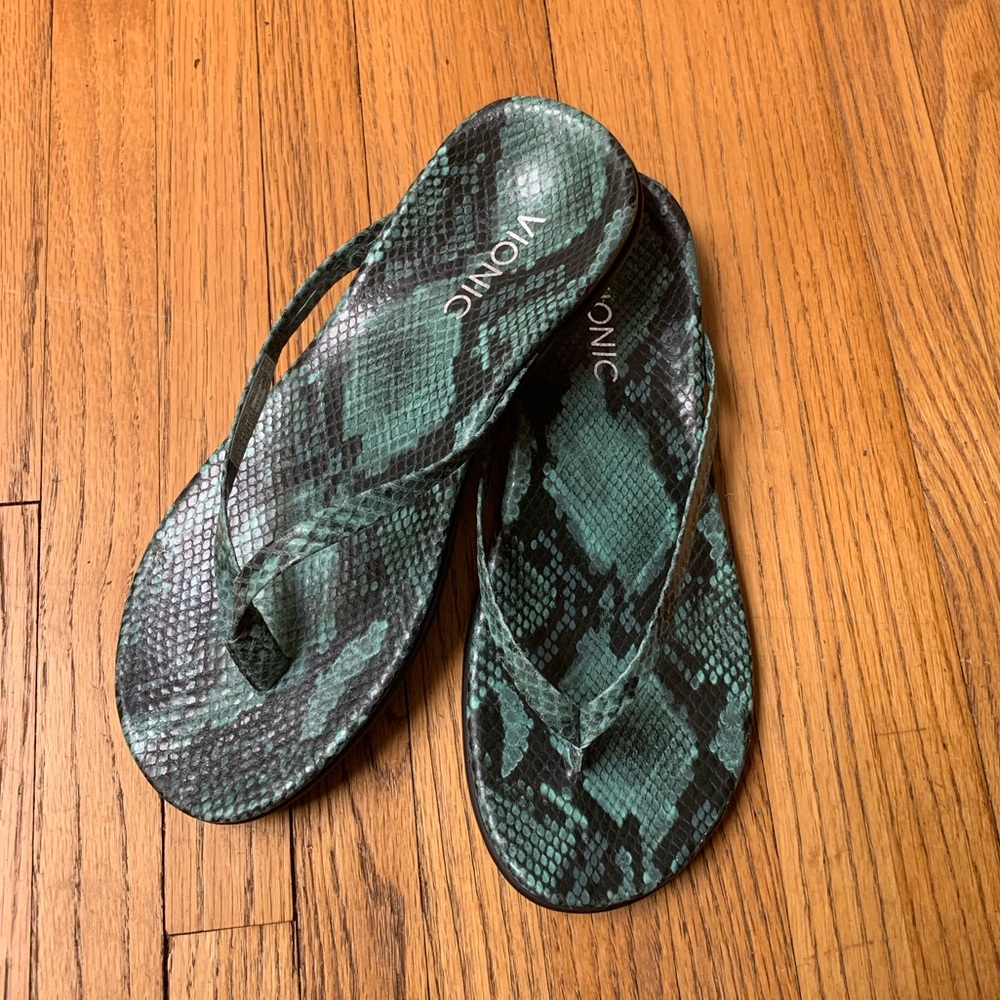 Vionic Green Snake-Print Flip Flop Sandals